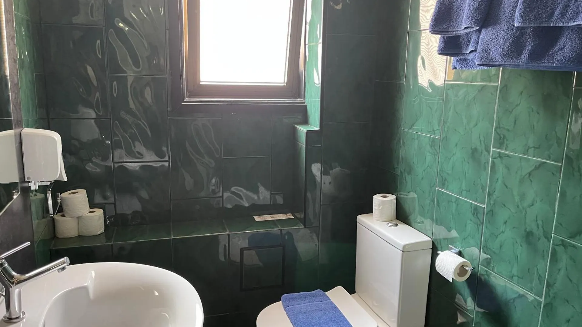 A.V Central Apartment 拉纳卡